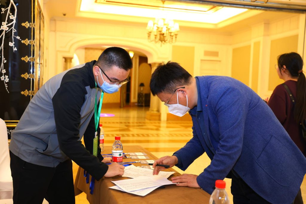 һ˶ʡѧỻ ߵĽ찲ʡɹٰ