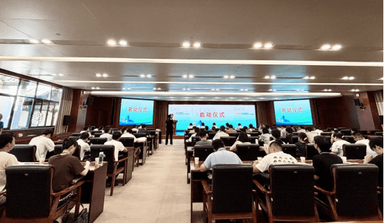 һ˶ȫ̻ѧУѵԲչ٣